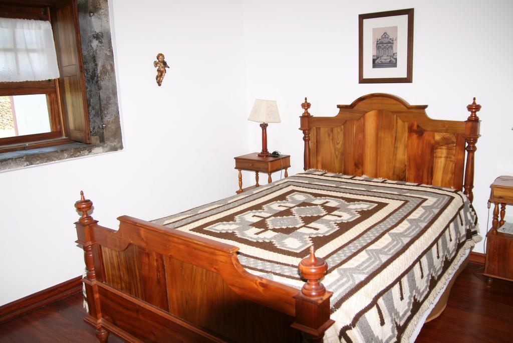 Quinta Dos Figos "5 Trevos Gold" Villa Praia da Vitoria Ruang foto